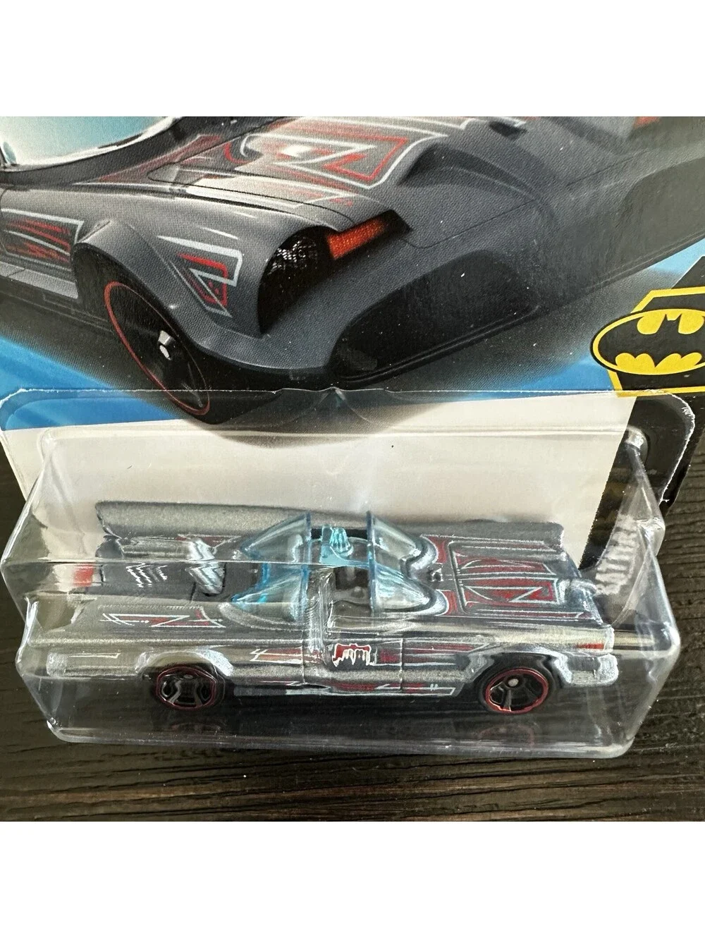Hot Wheels Batman TV Series Batmobile 103/250 Batman 3/5 New